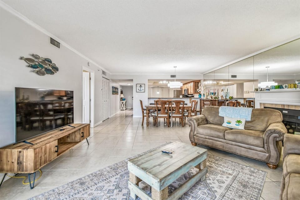 Beach Cottages Condo on the Beach Apartment in Redington Shores