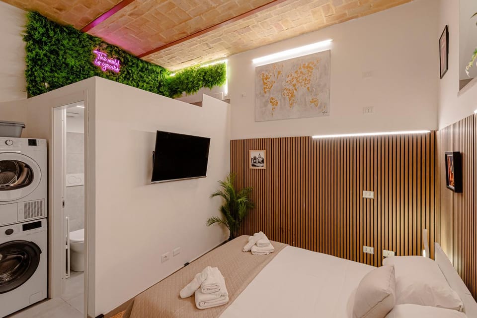 Ruggieri Apartments Roma-Metro C a 4 fermate dal Colosseo Bed and Breakfast in Rome