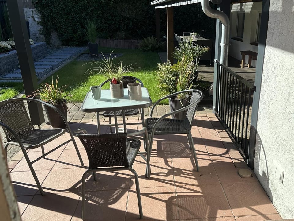 Balcony/Terrace, Garden view