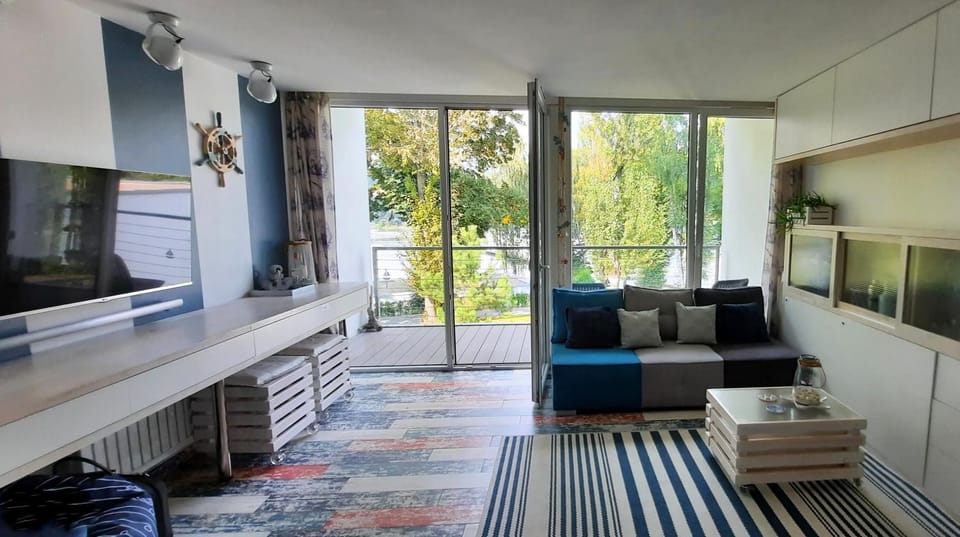 Balcony/Terrace, Living room