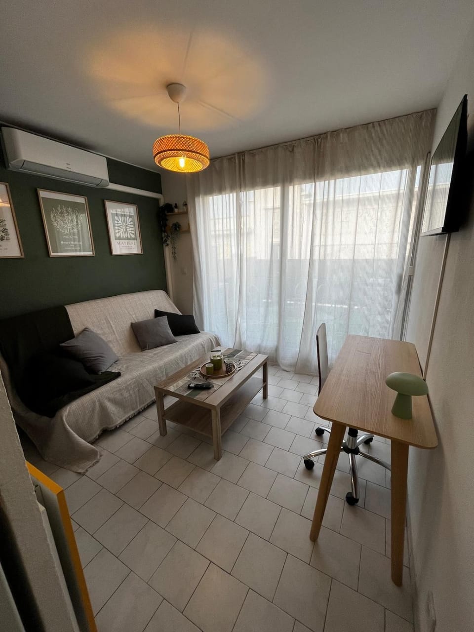 Studio climatisé proche du centre - 1 chambre Apartment in Nimes