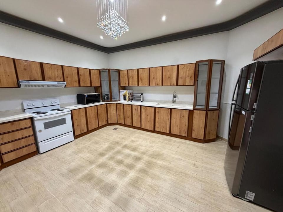 Property building, Kitchen or kitchenette, oven