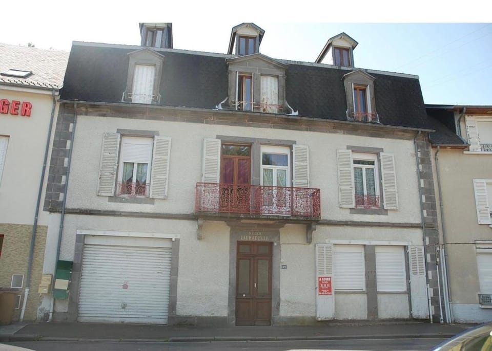 Appartement 1er étage droite Apartment in Auvergne-Rhône-Alpes