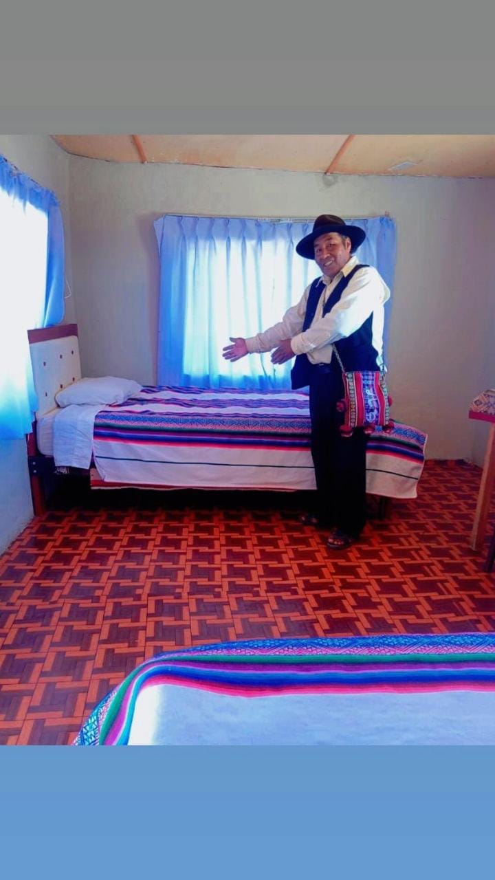 Amantani casa de Mamani Country House in Puno, Peru