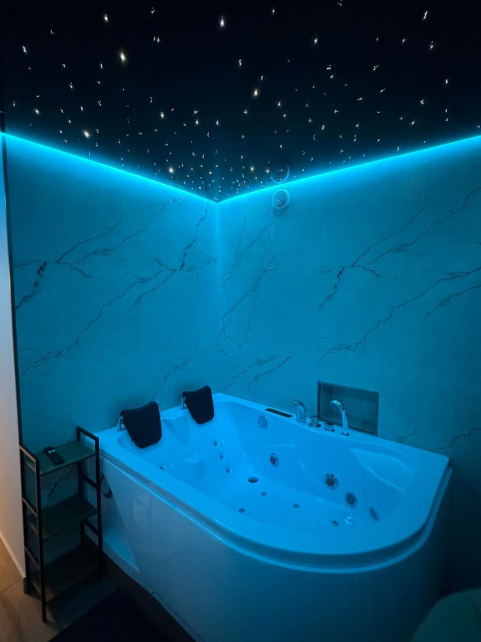 Hot Tub, Hot Tub, Bathroom, Bath