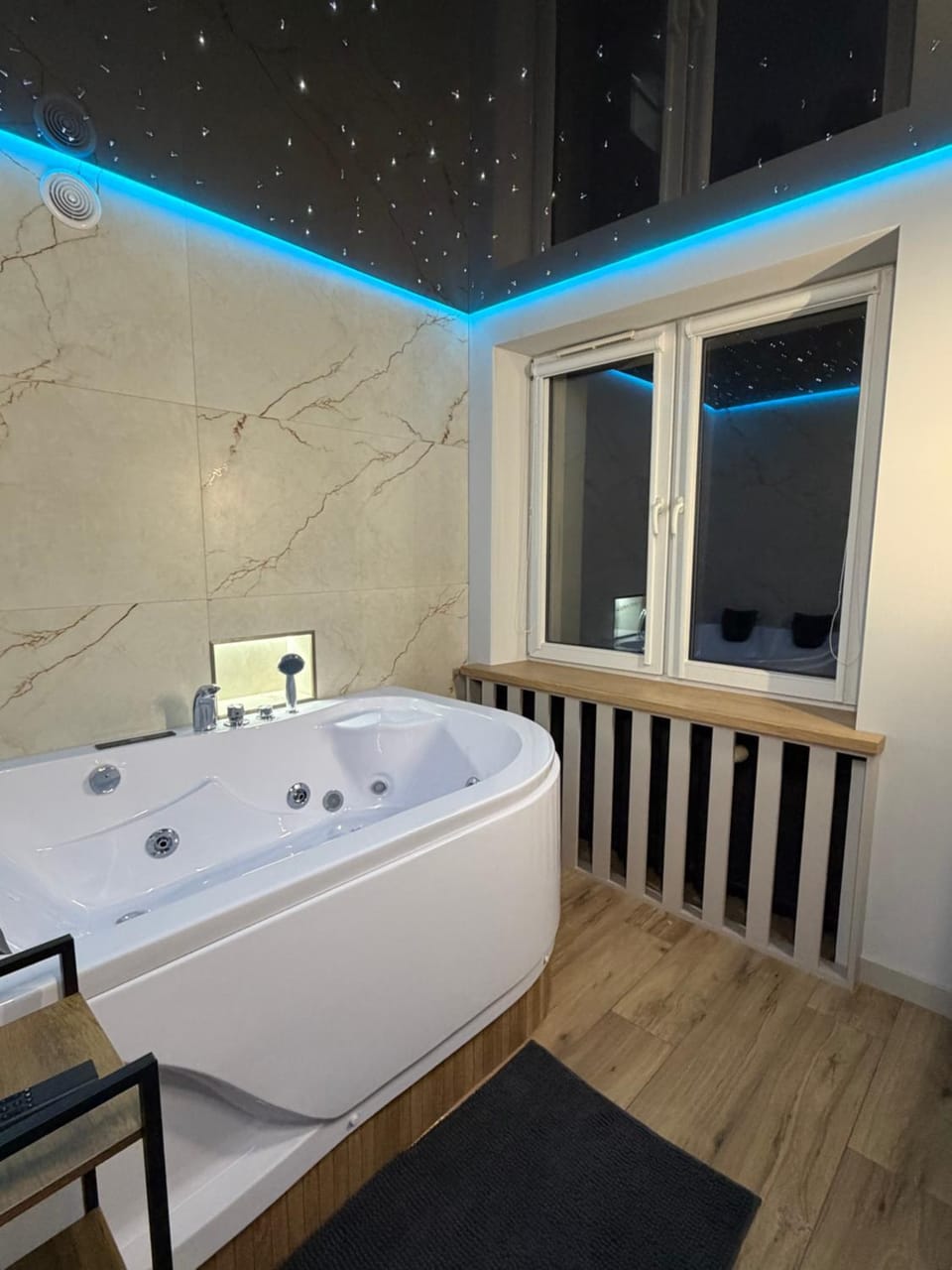 Hot Tub, Hot Tub, Bathroom, Bath