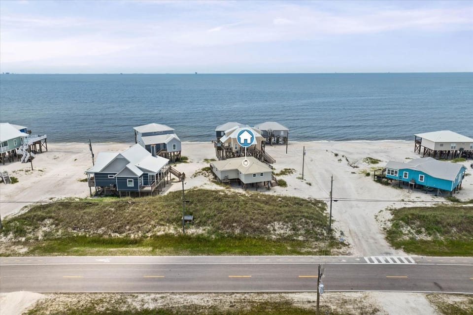 Property building, Day, Bird's eye view, Beach, Sea view