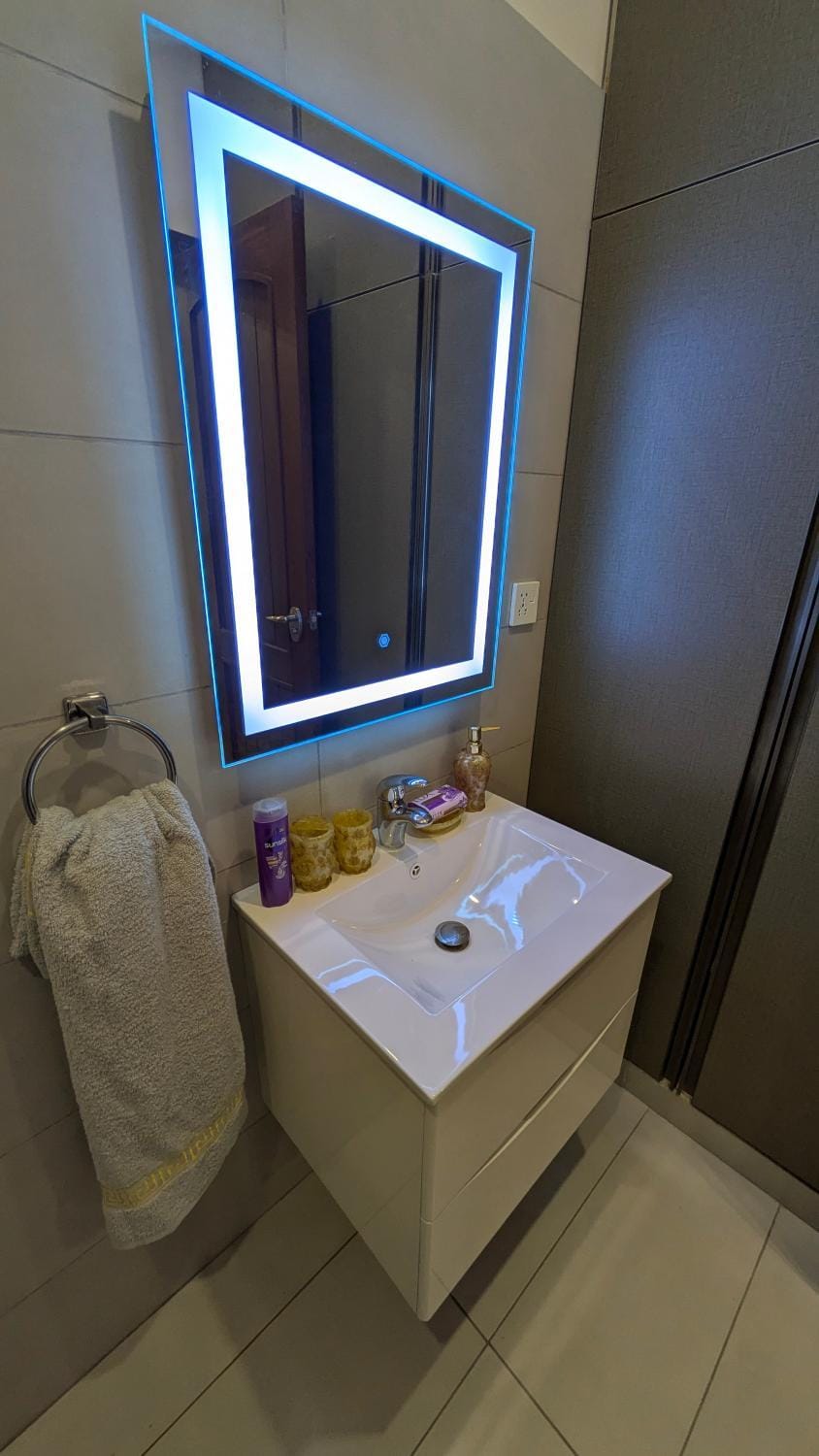 Bathroom, towels
