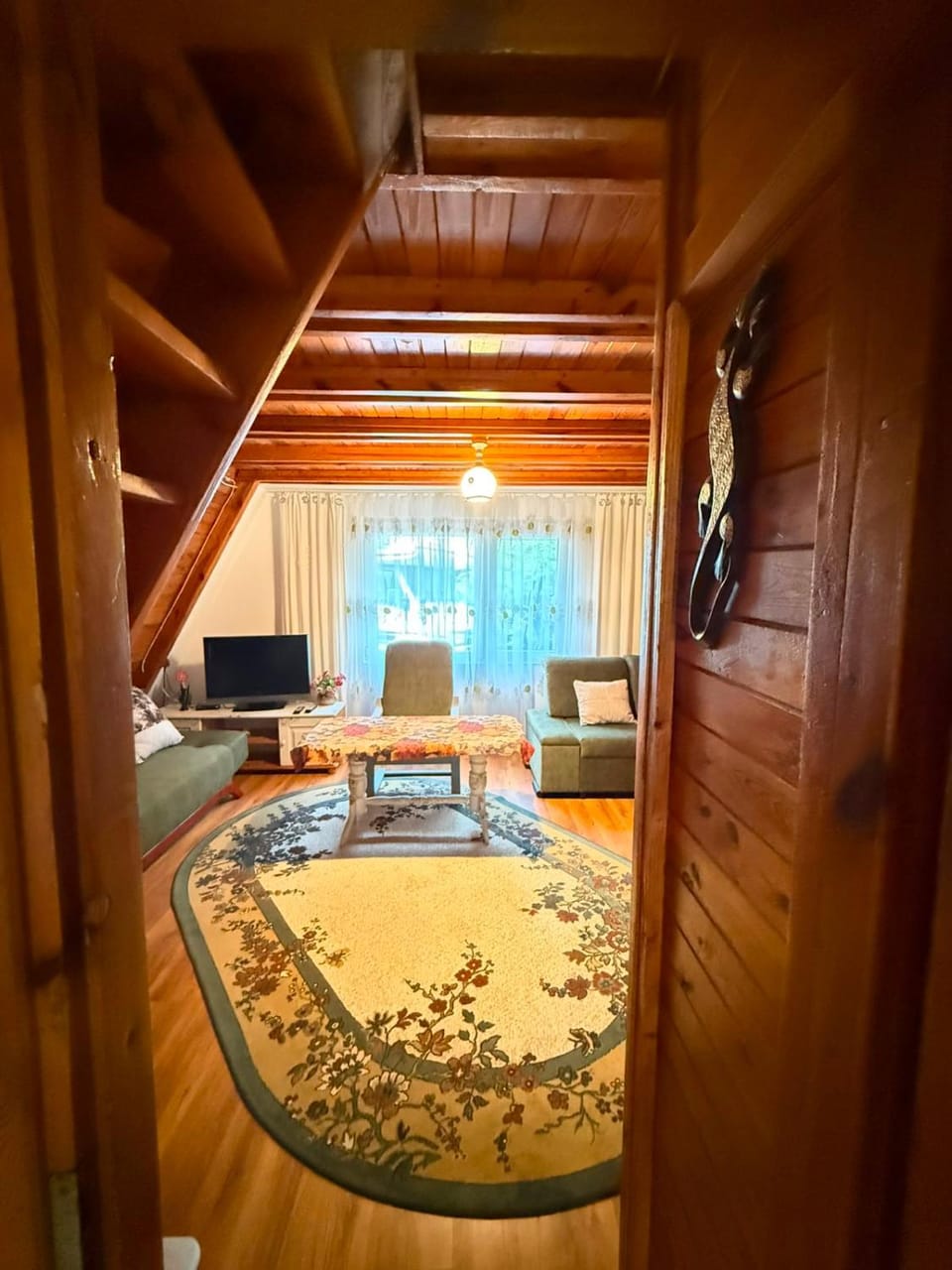 Communal lounge/ TV room, TV and multimedia, Living room, Seating area, Evening entertainment