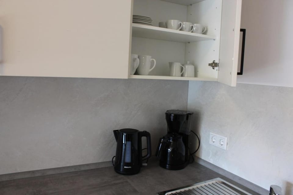 Coffee/tea facilities, Kitchen or kitchenette