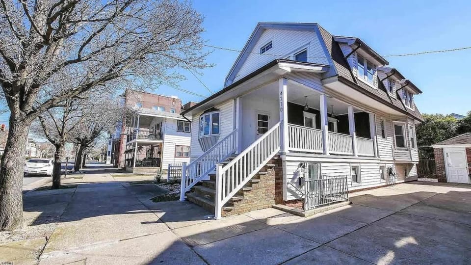 Lower Chelsea Beach House House in Ventnor City