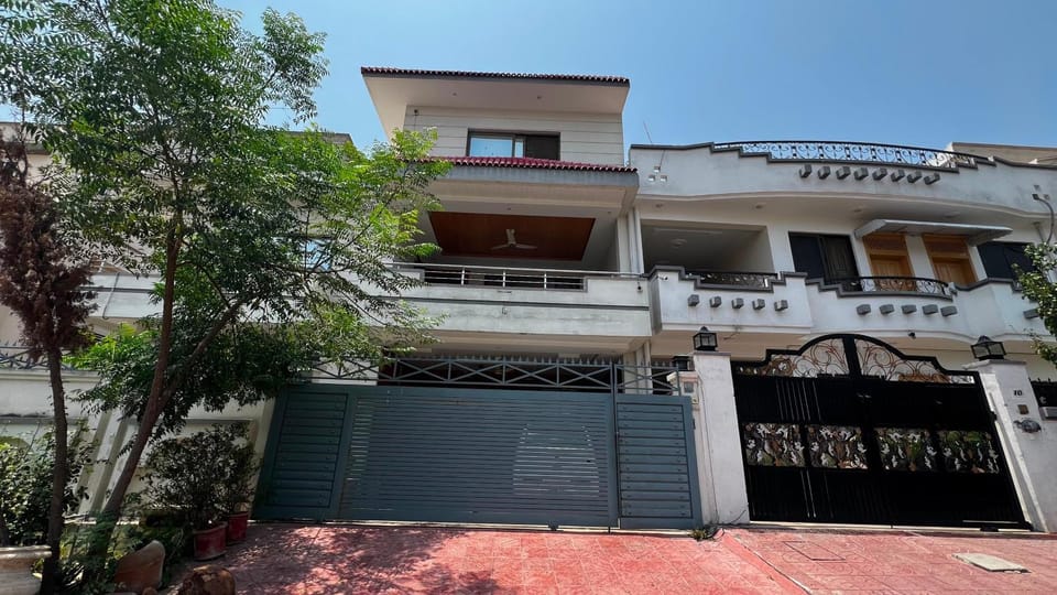 Comfort Lodge G-13 Islamabad Bed and Breakfast in Islamabad Capital Territory