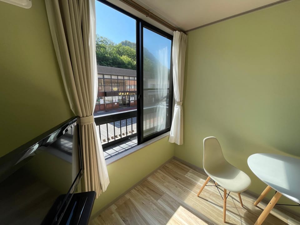 Cafe&Stay Stella Bed and Breakfast in Japan