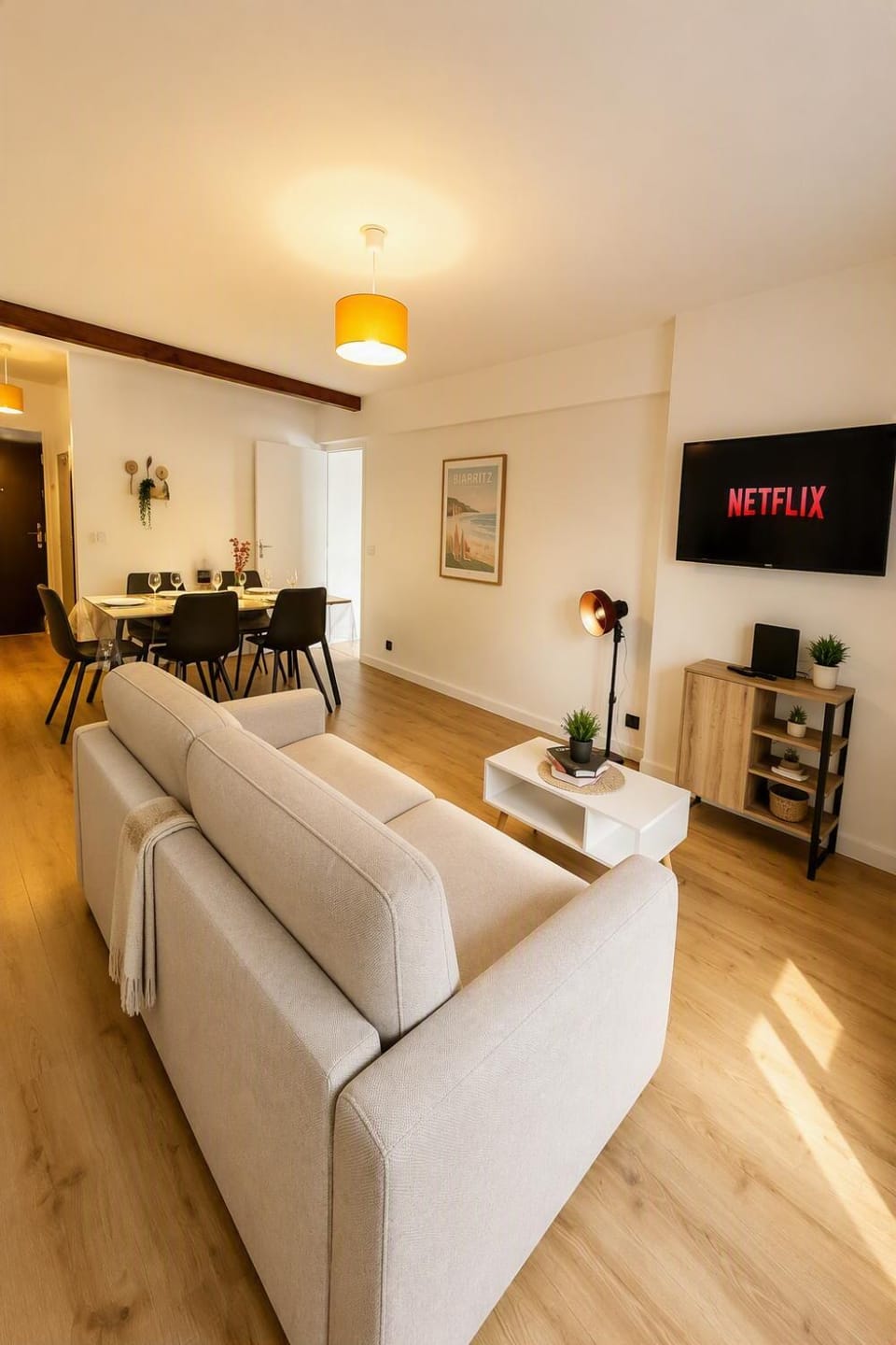 Communal lounge/ TV room, TV and multimedia, Living room