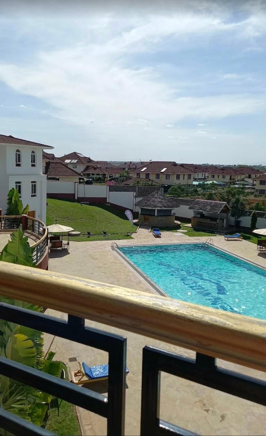 Nearby landmark, Staff, Restaurant/places to eat, Neighbourhood, Lounge or bar, Guests, Pool view, Swimming pool, young children, group of guests, Family, sunbed