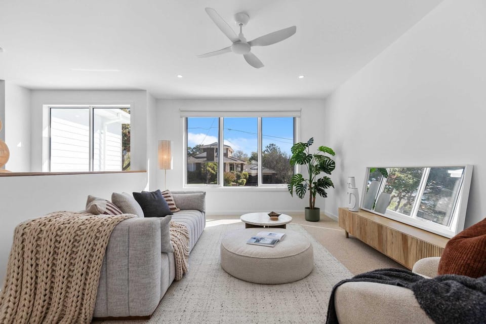 Southside Sanctuary - Architectural Retreat by Beach House in Mount Eliza