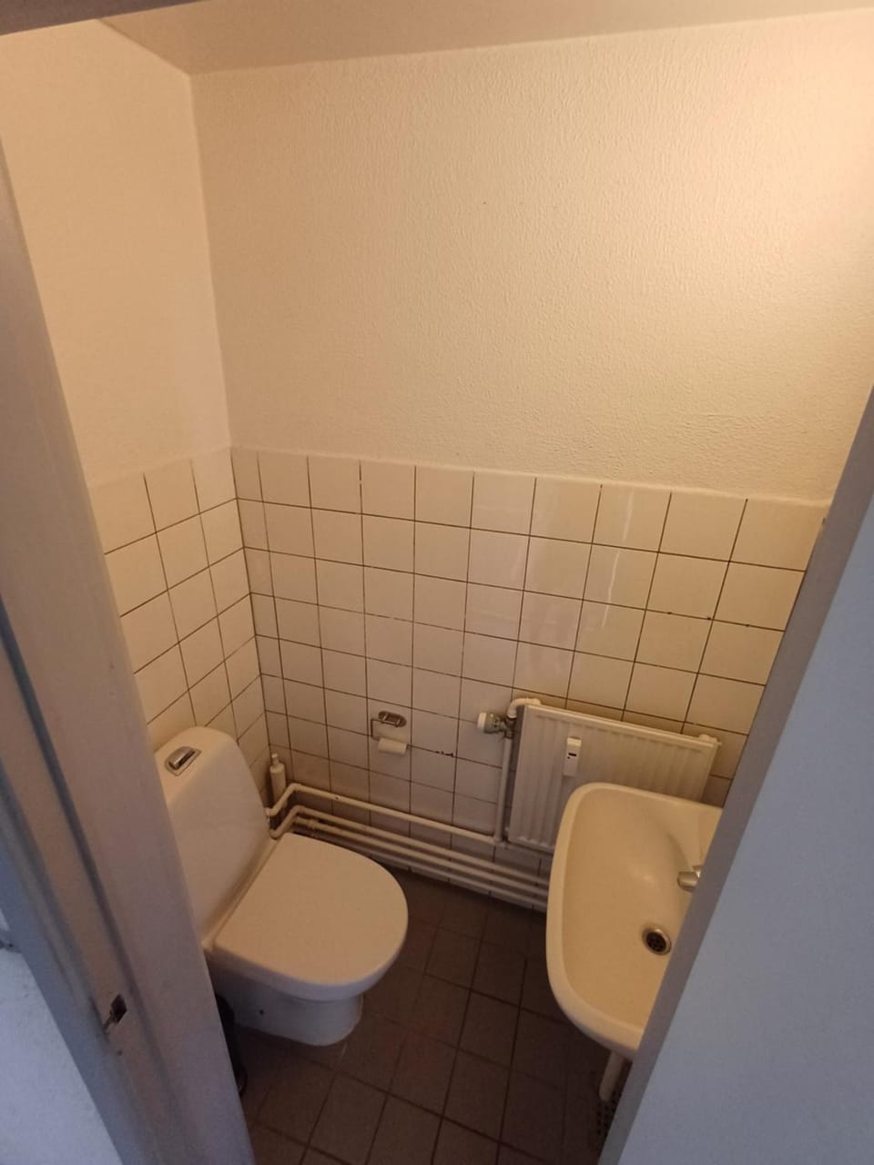 Double room 6 with Free Parking Apartment in Aalborg