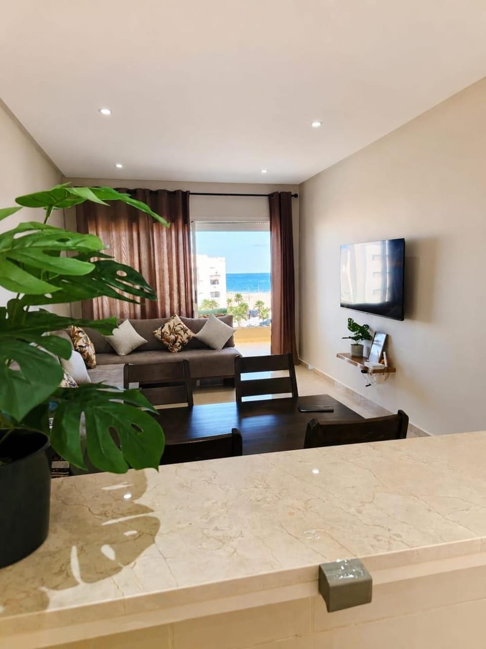 Communal lounge/ TV room, TV and multimedia, Living room, Seating area, Evening entertainment