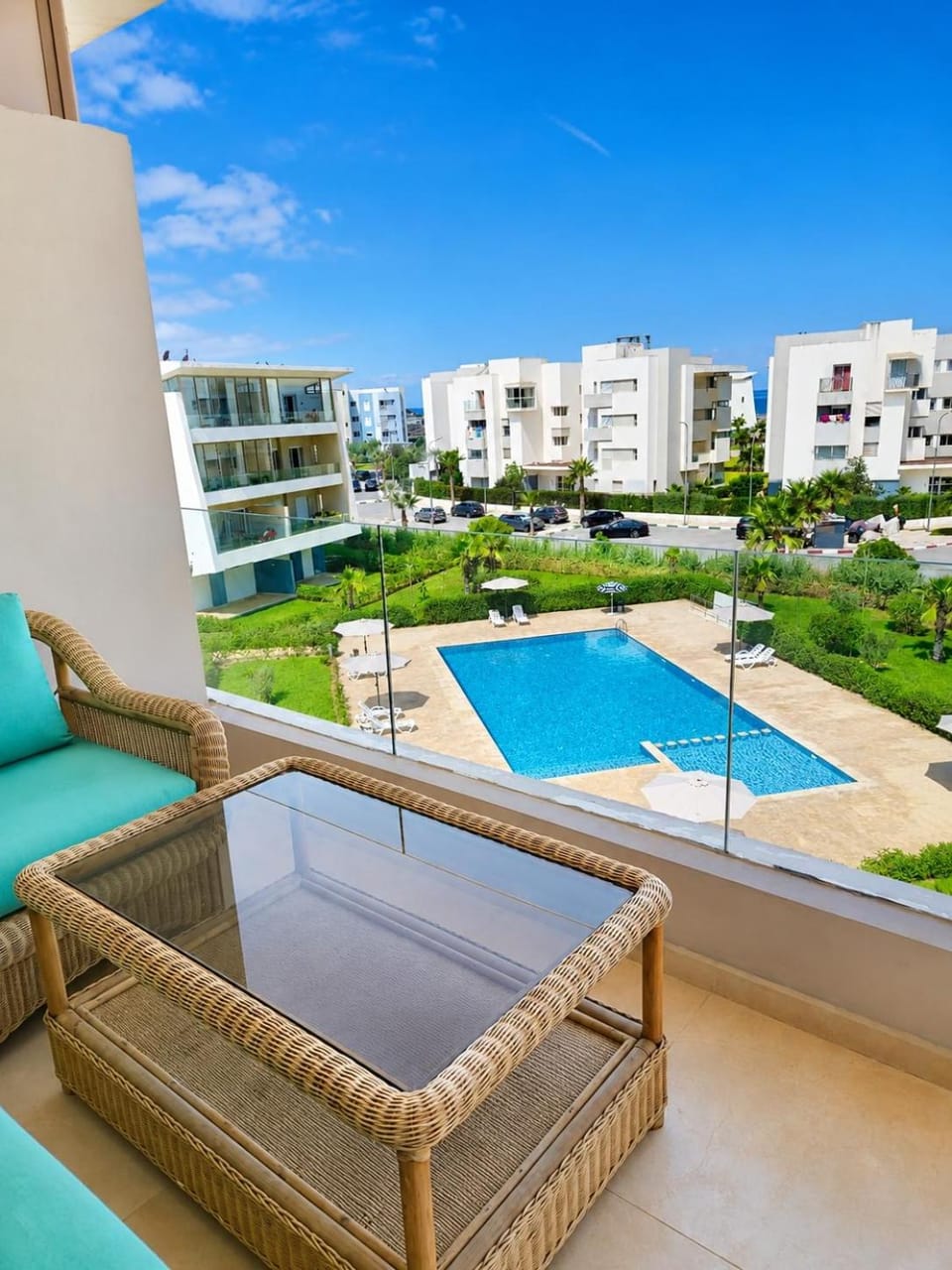Property building, Day, Garden, View (from property/room), Balcony/Terrace, Pool view, Swimming pool, sunbed