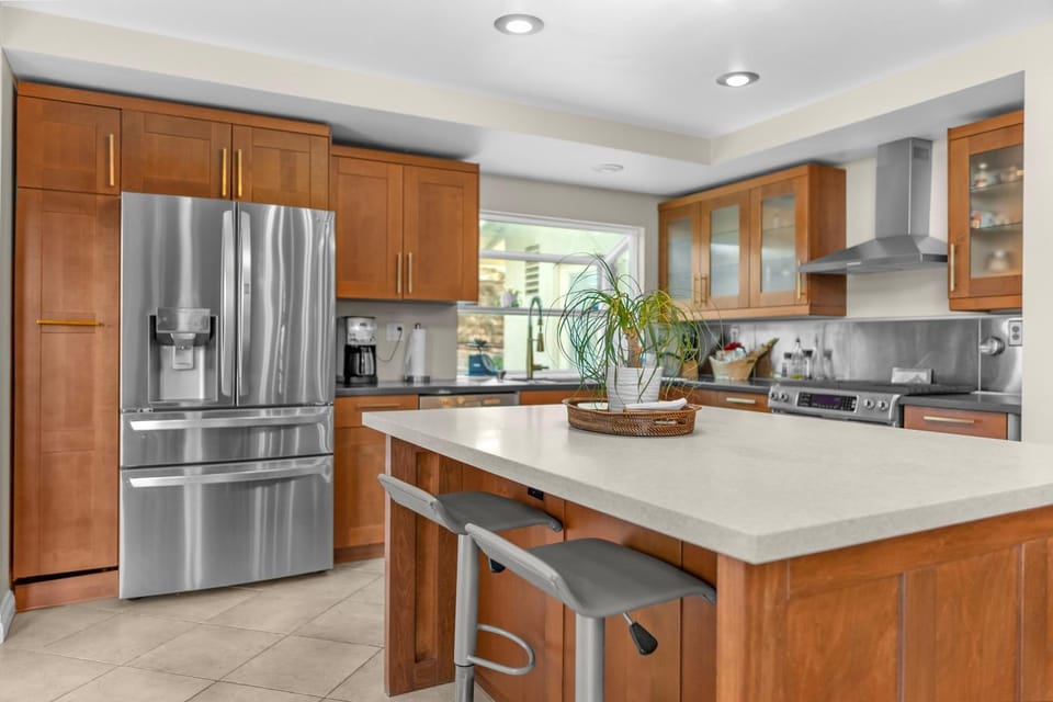 Cascada Oasis House in Corona