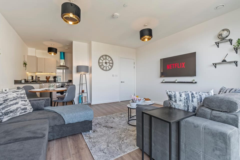 Wembley 1 Bed Sleeps 6 Walk to Stadium Apartment in Wembley