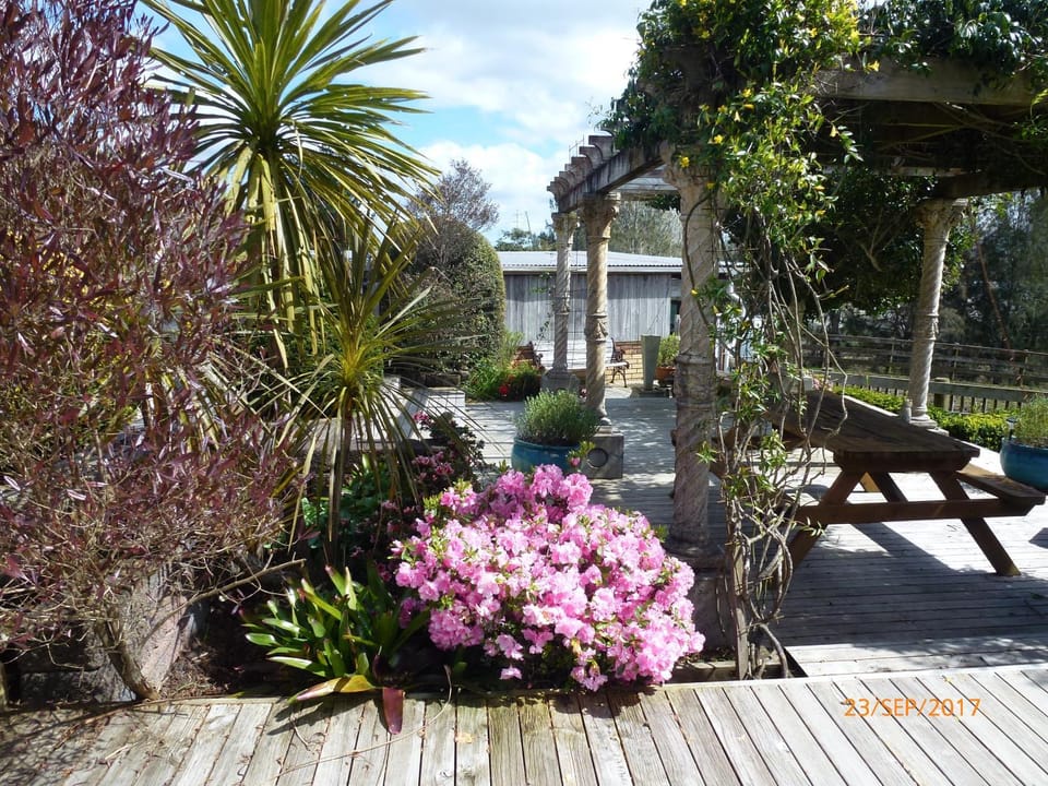 Applaud BnB Campground/ 
RV Resort in Waikato