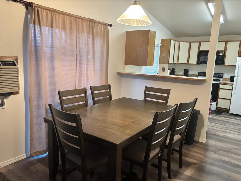 Central Comfort Duplex Apartment in Moses Lake