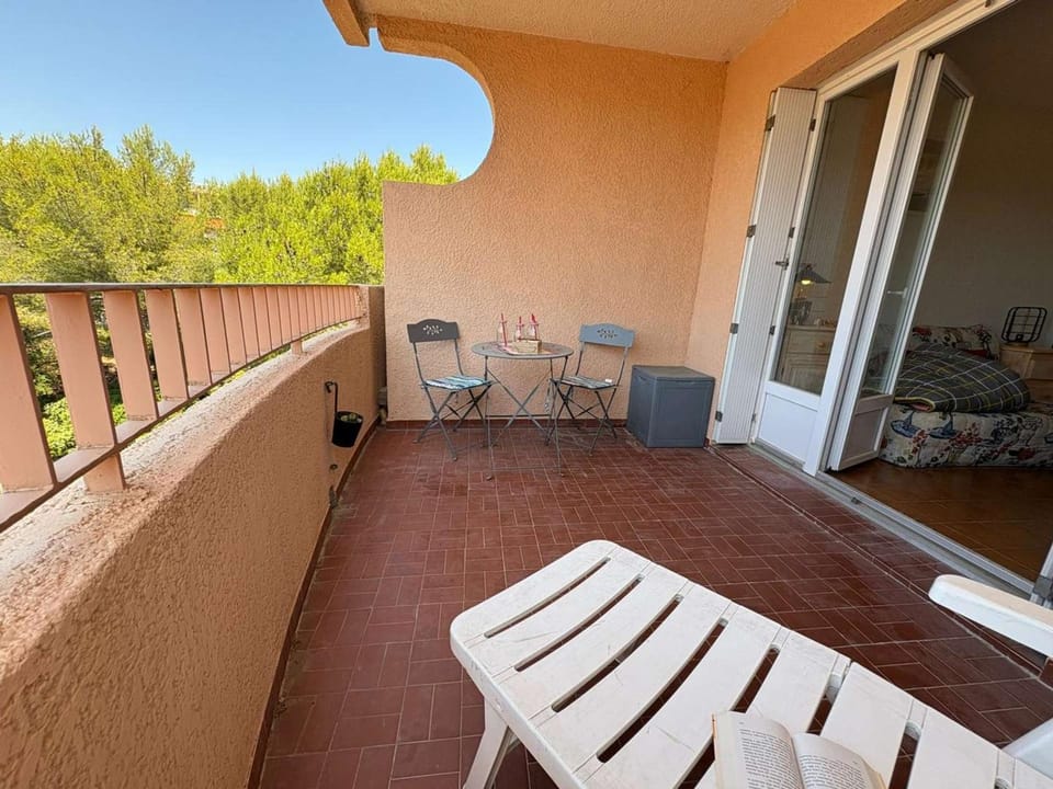 Studio avec clim et terrasse - 3 pers. - FR-1-845-42 Apartment in French Riviera