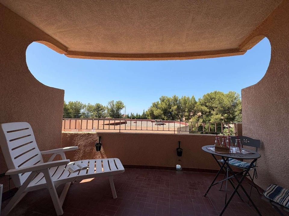 Studio avec clim et terrasse - 3 pers. - FR-1-845-42 Apartment in French Riviera