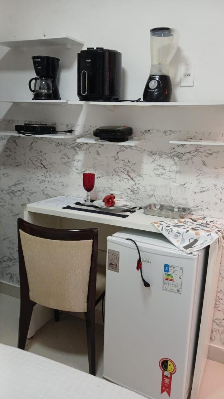 Alugo quarto suite mobiliado com área de lazer social Picina conforto é elegante Bed and Breakfast in State of Tocantins
