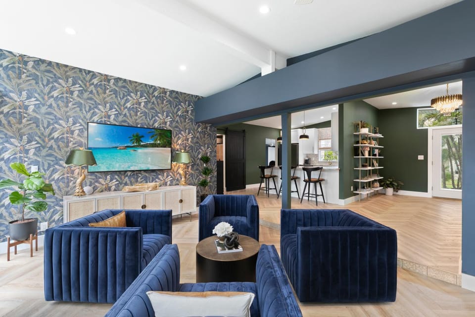 Emerald Palm Villa, South Naples House in East Naples