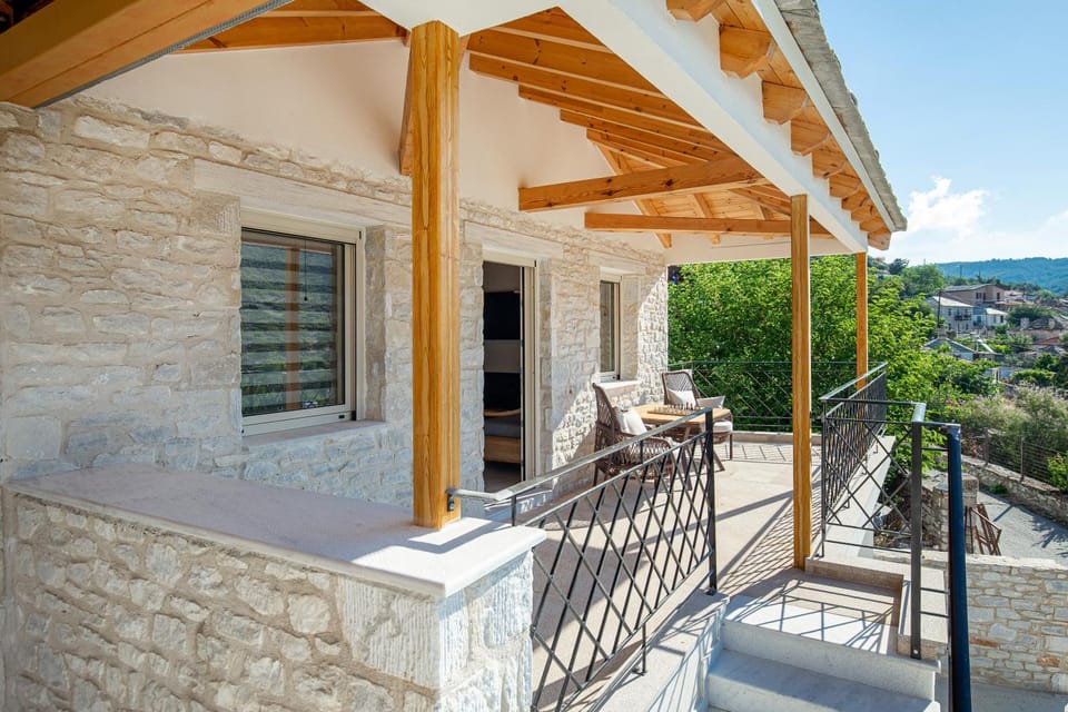 Property building, Natural landscape, Balcony/Terrace