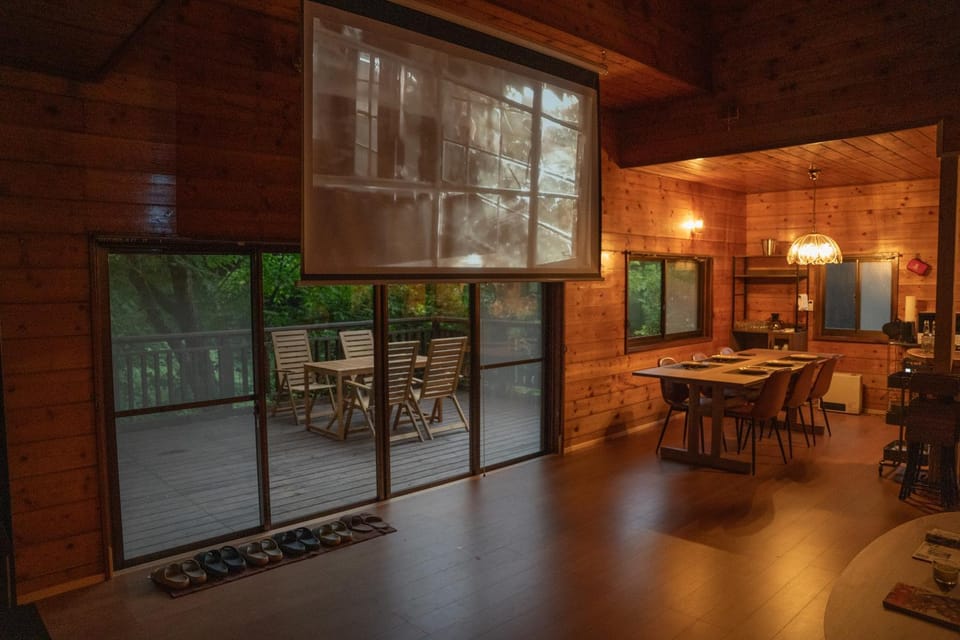 TV and multimedia, Living room, Dining area
