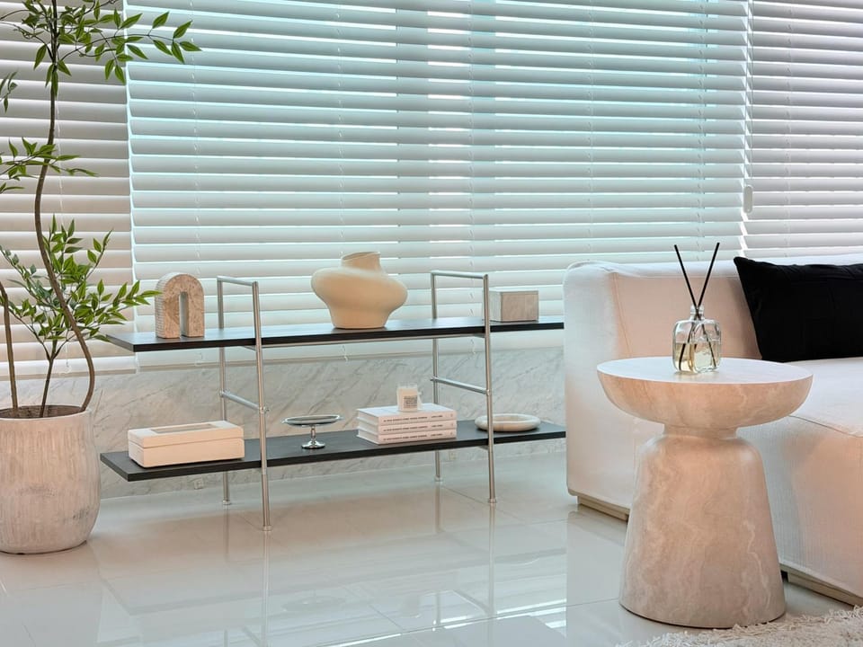 Extra large, 4 minutes to Unju Station, 9 minutes to Yeoksam Station, Gangnam, Seolleung, COEX, Apgujeong, Cheongdam, 1 minute to convenience store, Parking, luggage storage, Pickup Villa in Seoul