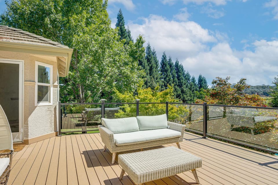 Spacious Home w/ Private Pool, Mins to Folsom Lake House in Granite Bay