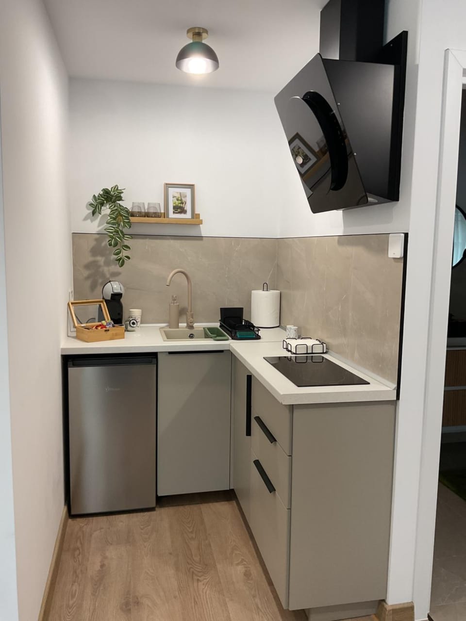 Kitchen or kitchenette, stove