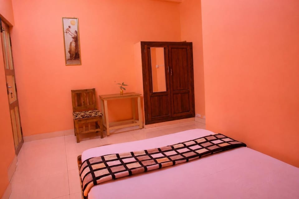 Bed, Photo of the whole room, Bedroom, wardrobe