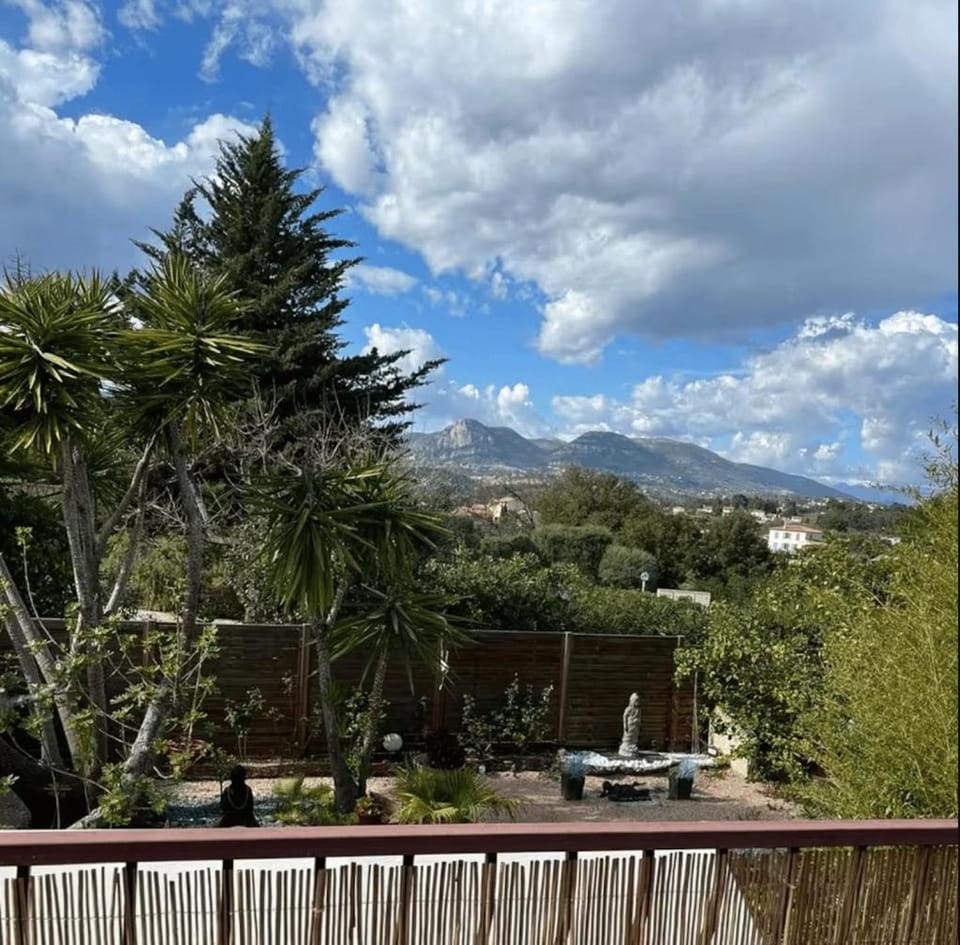 Duplex au calme Apartment in Cagnes-sur-Mer