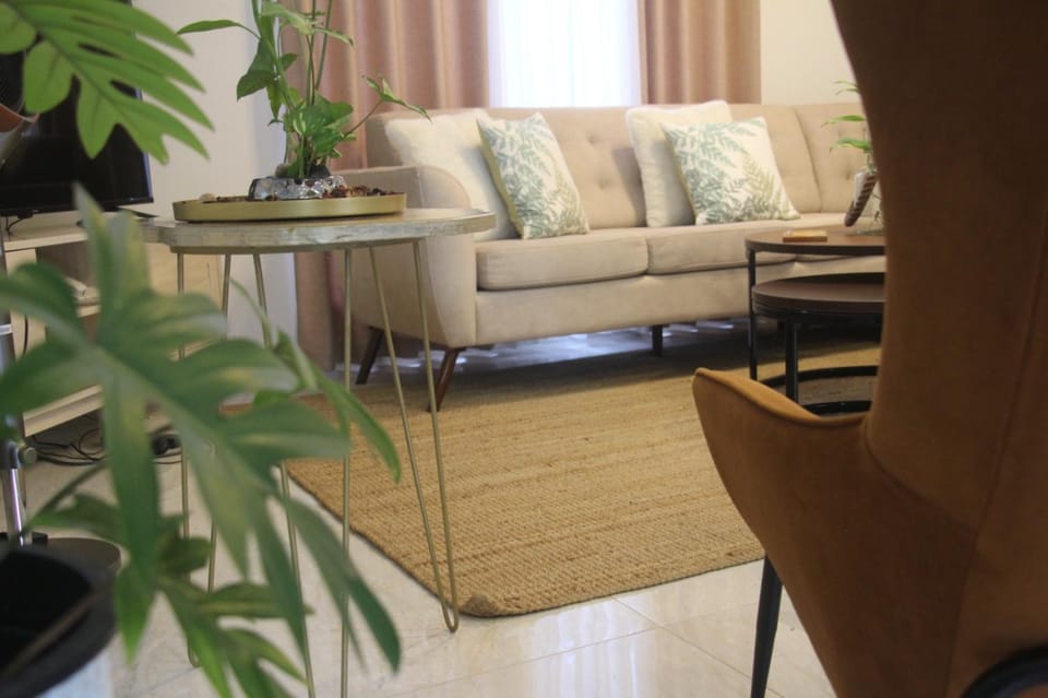 Kavis Home House in Negombo