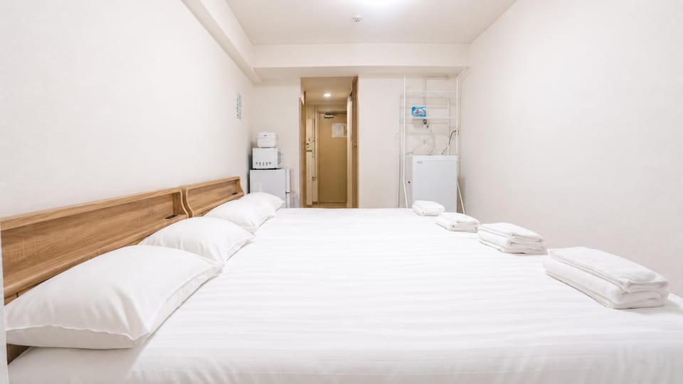 Bed, Photo of the whole room, Bedroom, towels, wardrobe