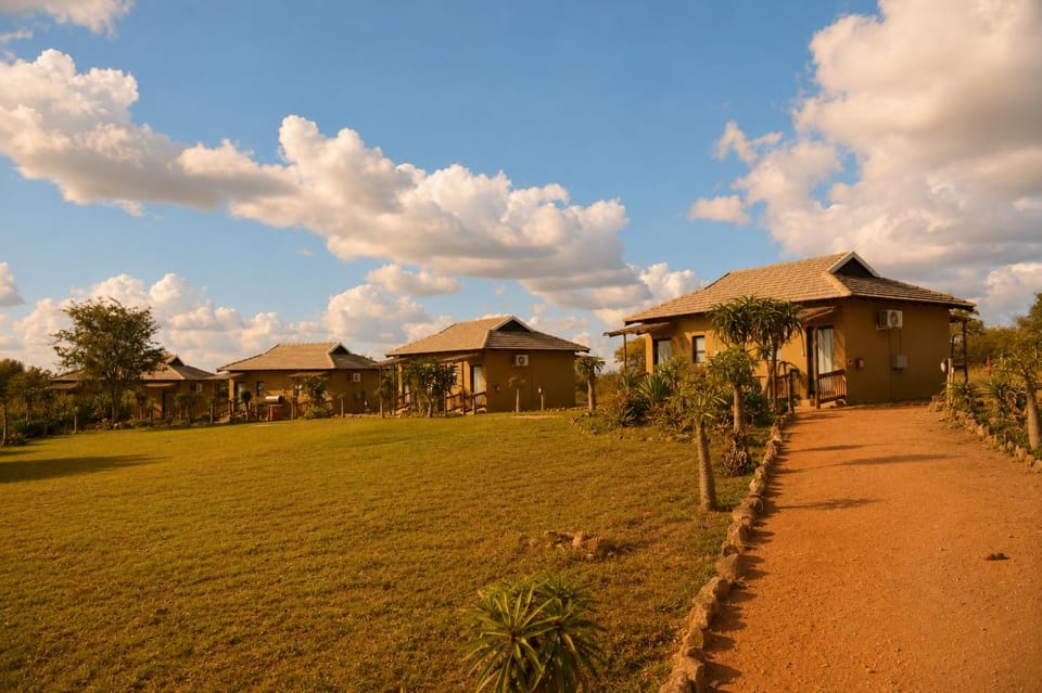 Property building, Natural landscape, Garden view