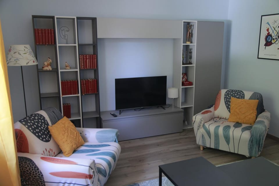 Communal lounge/ TV room, Living room