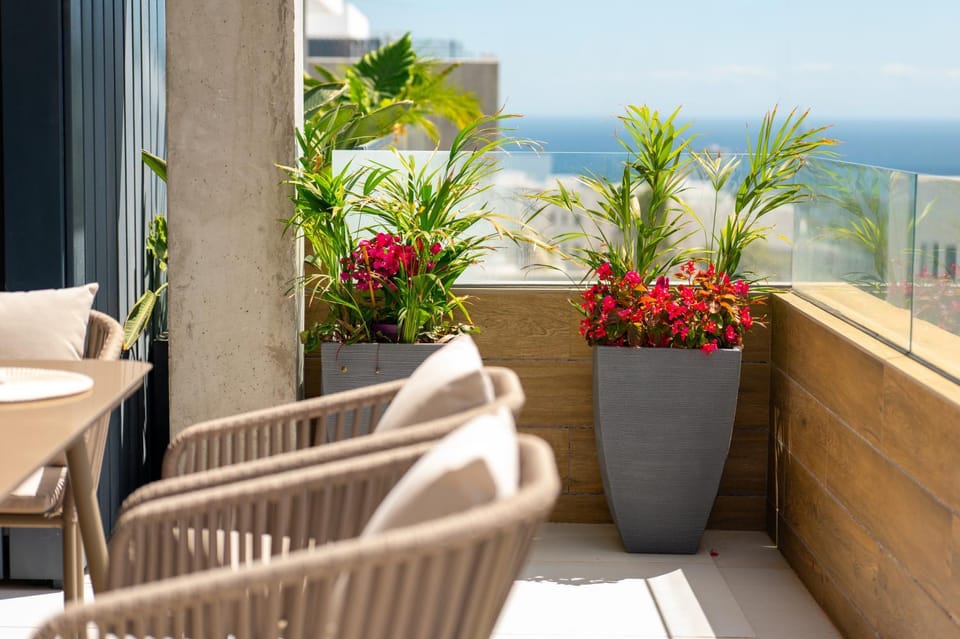 Patio, View (from property/room), Seating area, Sea view