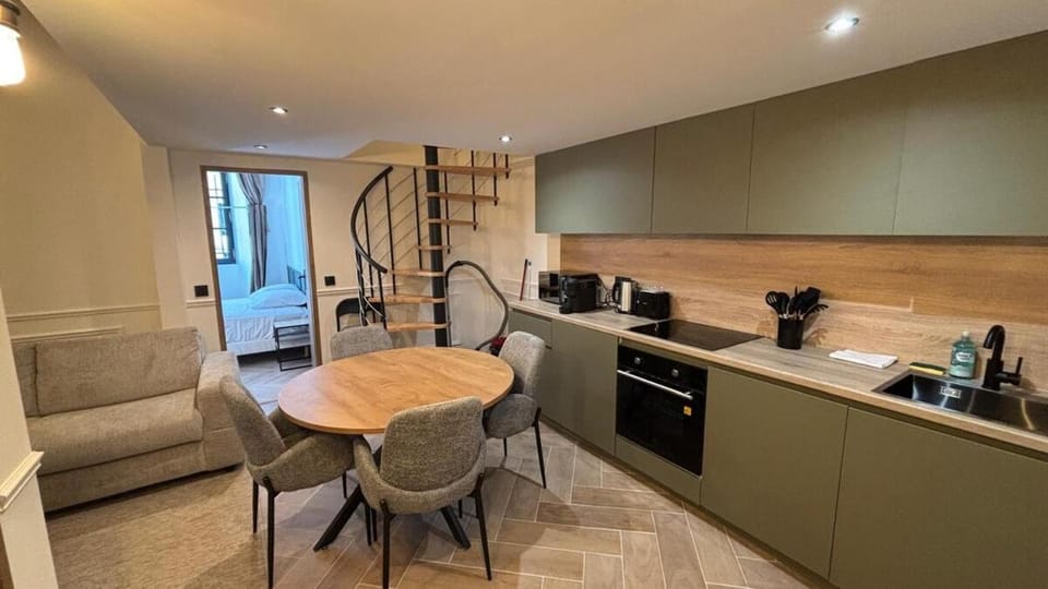 Château de Fonbonne - Vue Lac Léman - 6 personnes Apartment in Évian-les-Bains
