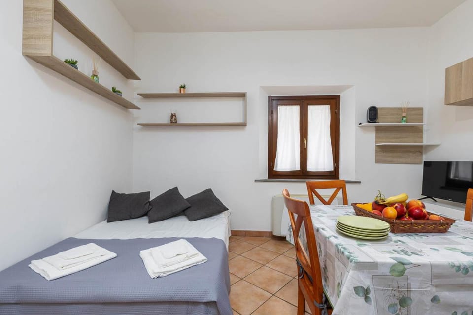 Bed, TV and multimedia, Kitchen or kitchenette, Living room, Seating area, Dining area, internet, locker, towels, air conditioner