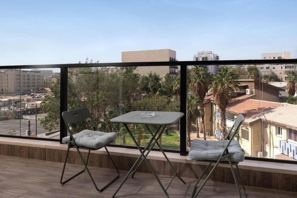 Apartment, bedroom and living room in a central location in Eilat - By Edom Apartment in Eilat