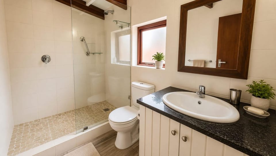 Shower, Toilet, Bathroom