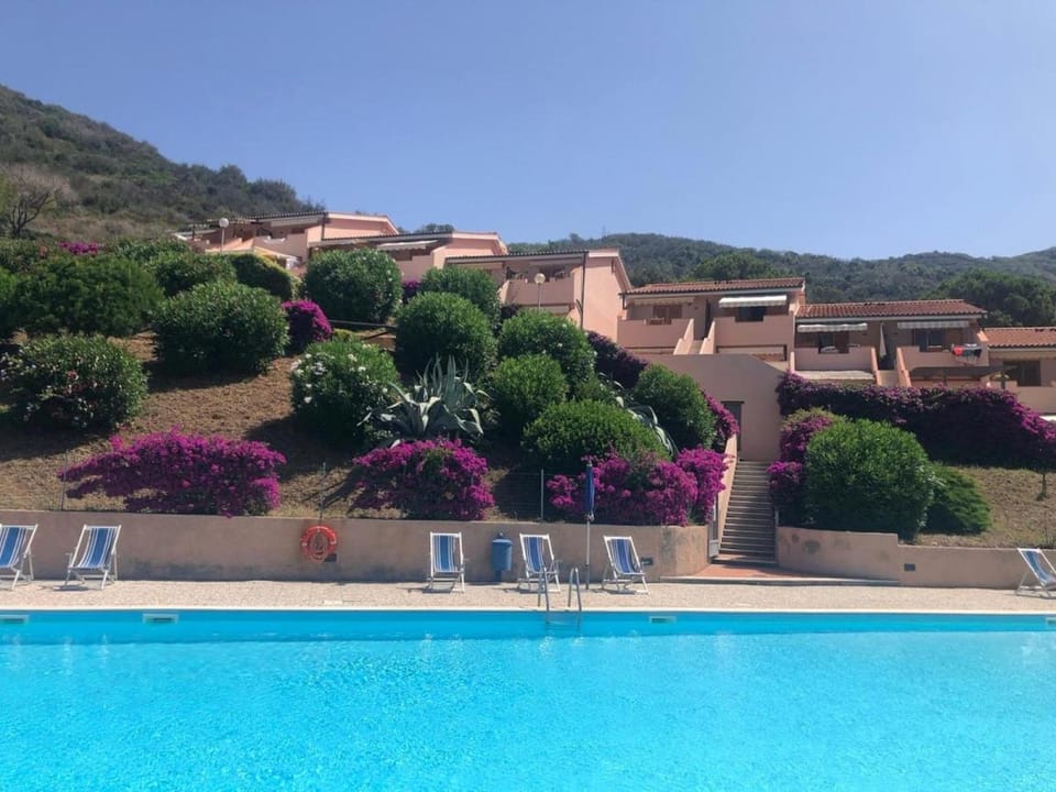 Cala Rossa 35 Wit Pool - Elba Affitti Apartment in Tuscany
