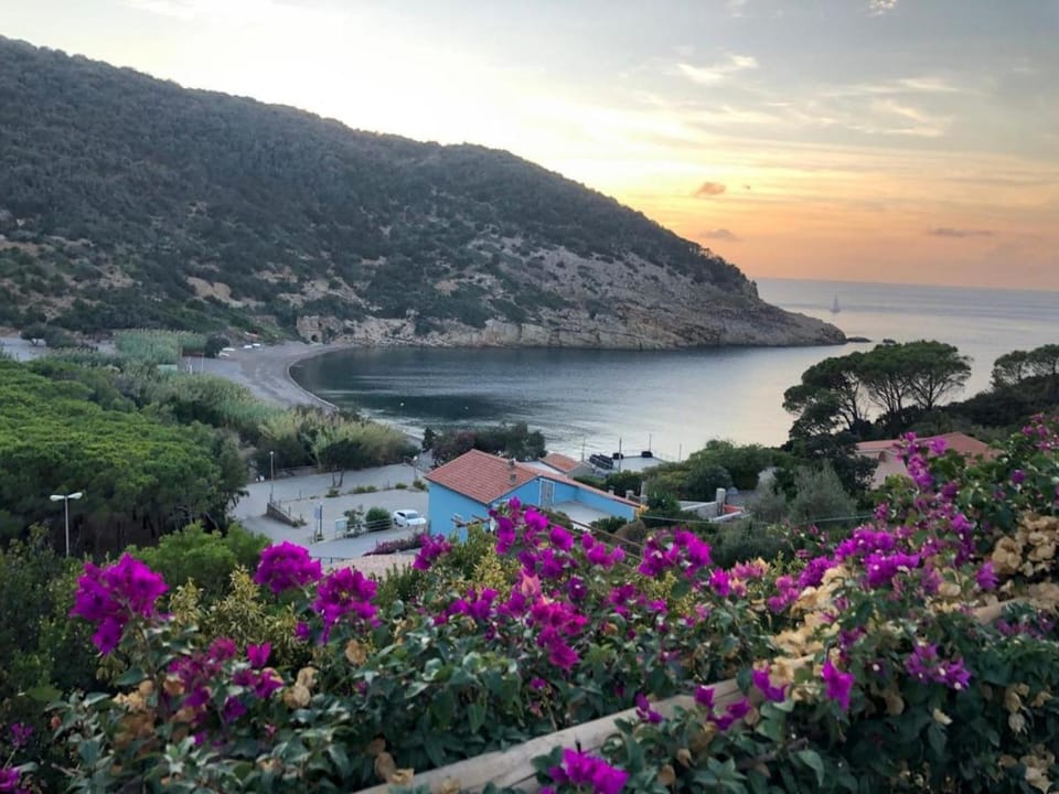 Cala Rossa 35 Wit Pool - Elba Affitti Apartment in Tuscany