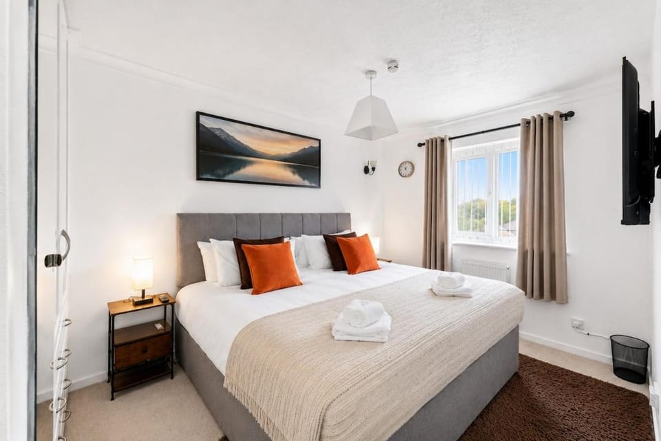 Bed, Bedroom